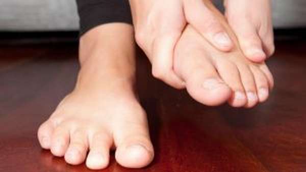 Воспаление шишки на большом пальце ноги